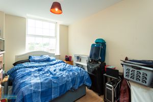 Bedroom- click for photo gallery